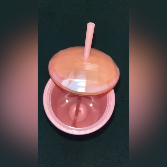 Starbucks Cup - Picture 2 of 4